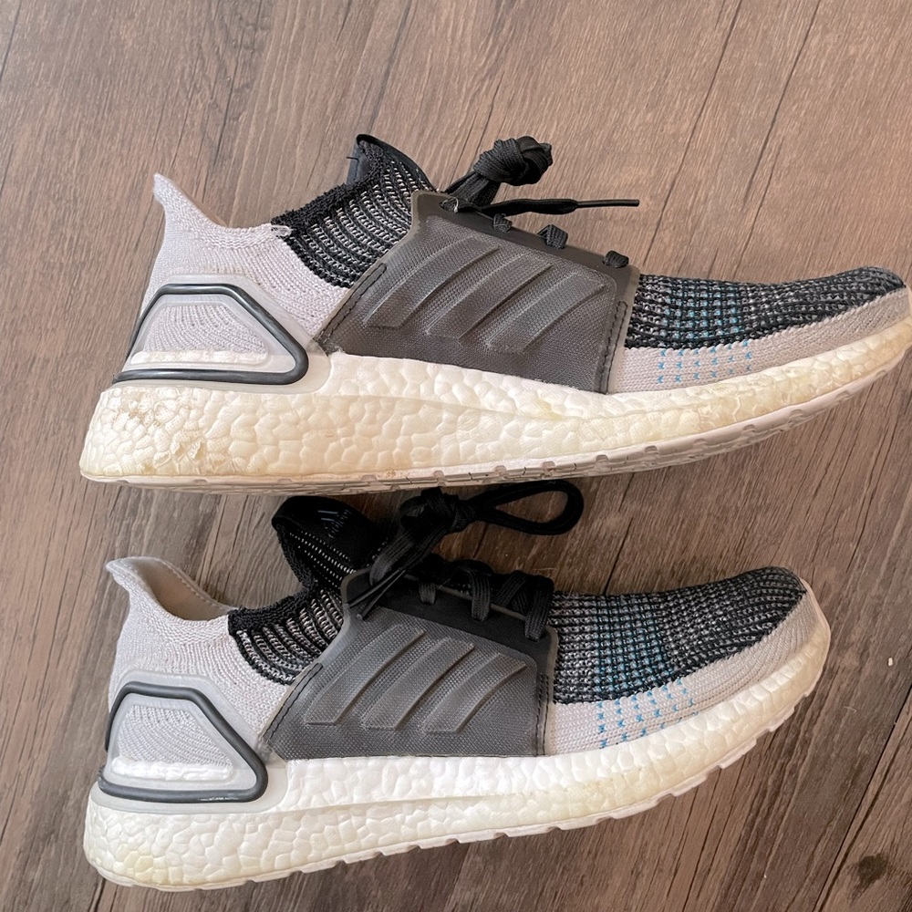 Adidas Ultra boost ‘19 grey cyan running shoes/sneakers men’s 8.5/women’s 10